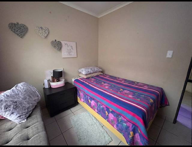 2 BEDROOM HOUSE FOR SALE IN VANDERBIJLPARK CE 4